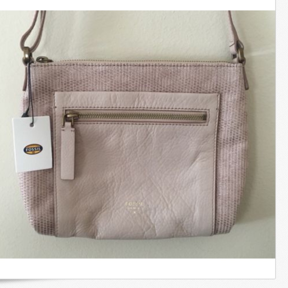 New Pale Pink Fossil Crossbody Purse
